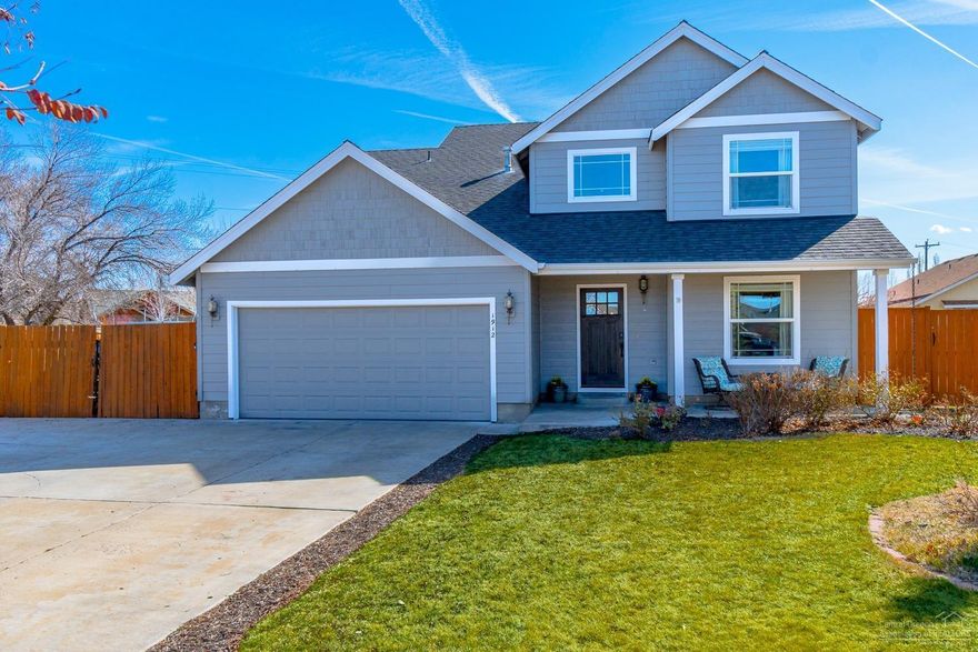 Situated in NW Redmond, this 2 story home offers a great room plan w/main level Master Ste. Open kitchen & dining w/vaulted ceilings, slab Granite counter tops, SS appliances & modern back splash & fixtures. A touch of farm house style w/unique pendant lighting & accents. Natural slate tile entry, wood look flooring & brand new carpet throughout. Den/office just off the entry, half bath tucked under the stairs! Note the designer touches in the living area & fireplace w/stone surround & custom mantle. Spacious Master Ste offers great morning light, ample closet space, extra linen closet & rustic charm. Laundry room & pantry adjacent to the kitchen. Upstairs is a fantastic bonus rm, 3 over sized bedrooms & full bath. Room to entertain & play in the huge back yard w/garden beds, storage shed, stamped concrete patio & fire pit seating. Family friendly location at the back of the cul de sac, over 50 feet of RV & toy parking too! Just minutes from the canyon, downtown & amenities - MUST SEE!