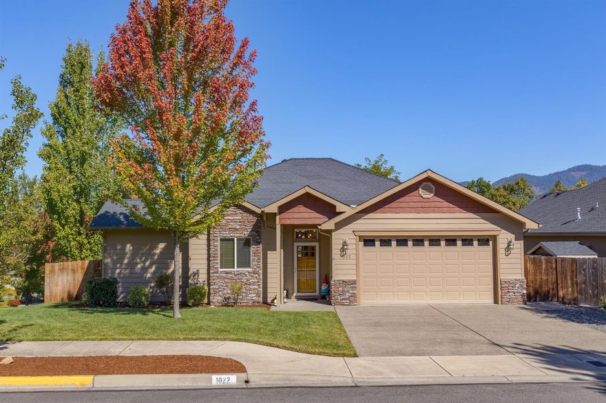 Curb Appeal! Location! A Must Tour! Great corner lot with amazing sunsets and mountain views in peaceful neighborhood. You will feel right at home the moment you step into this immaculate 3 bedroom, 2 bath home with approx. 1716 s.f.. Quality built home in Jordan's Landing. Amazing attention to detail w/ crown molding, vaulted ceilings, hardwood floors, ceiling fans. Large kitchen with granite counters, all new SS appliances, Gas dual-oven, french refrigerator, walk-in pantry, oak cabinets, breakfast bar. New lighting, faucets, water heater, garbage disposal. Freshly painted interior. Great room w/ cozy free-standing corner gas stove, plant shelves, formal dining room. Lovely master suite w/ bay window, french doors to the covered deck, walk-in closet, tile shower and floor. Low maintenance landscaping w/ sprinklers & drip system. Close to walking trails.