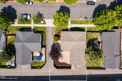 Tiny photo for 61049 Larkspur Loop, Bend, OR 97702 (MLS # 220227216)