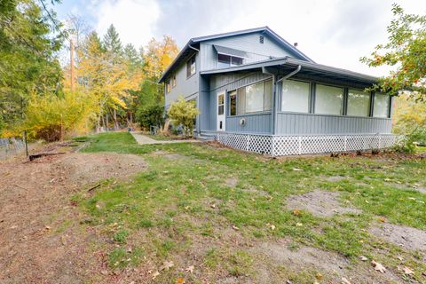 Tiny photo for 240 Pruden Hill Lane, Canyonville, OR 97417 (MLS # 220211419)