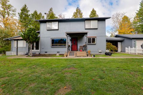 Tiny photo for 240 Pruden Hill Lane, Canyonville, OR 97417 (MLS # 220211419)