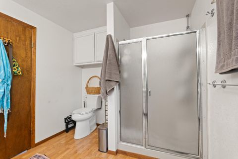 Tiny photo for 240 Pruden Hill Lane, Canyonville, OR 97417 (MLS # 220211419)