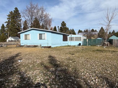 3592 E Lake Avenue Chiloquin OR 97624