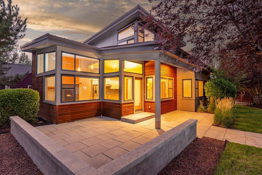 Welcome to this stunning 3-bedroom, 2.5-bathroom detached home! Boasting 1999 square feet of living space, this property offers everything you need for a comfortable and luxurious lifestyle. Step inside to be greeted by high ceilings and a statement fireplace, making the living areas cozy and inviting. The master suite features a walk-in closet and en-suite bathroom.

This home is designed with energy efficiency in mind, complete with solar panels. You'll appreciate the convenience of a dedicated office/den, providing the perfect space for remote work or study. The bonus area offers additional flexibility to suit your lifestyle, whether it's for a playroom, gym, or extra living space.

Additional features include a functional mudroom, with plenty of storage. Experience the ideal blend of style and functionality in a home that has it all. Located in a vibrant and convenient area close to Century Center and the Galveston corridor, don't miss this exceptional opportunity!