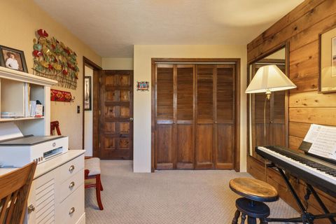 Tiny photo for 421 Sunset Beach Road, Klamath Falls, OR 97601 (MLS # 220217788)