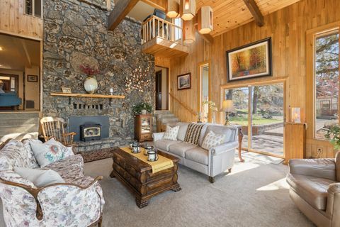 Tiny photo for 421 Sunset Beach Road, Klamath Falls, OR 97601 (MLS # 220217788)