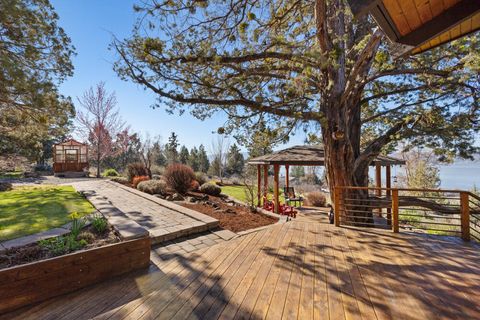 Tiny photo for 421 Sunset Beach Road, Klamath Falls, OR 97601 (MLS # 220217788)