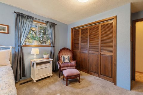 Tiny photo for 421 Sunset Beach Road, Klamath Falls, OR 97601 (MLS # 220217788)