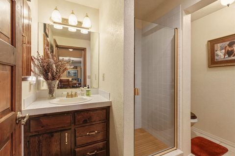 Tiny photo for 421 Sunset Beach Road, Klamath Falls, OR 97601 (MLS # 220217788)