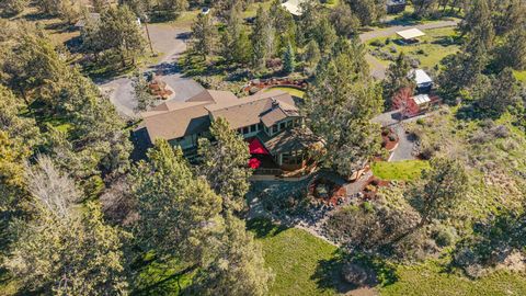Tiny photo for 421 Sunset Beach Road, Klamath Falls, OR 97601 (MLS # 220217788)