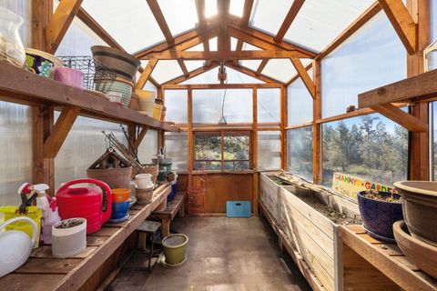 Tiny photo for 421 Sunset Beach Road, Klamath Falls, OR 97601 (MLS # 220217788)