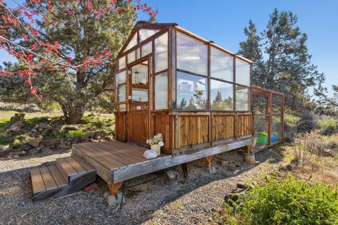 Tiny photo for 421 Sunset Beach Road, Klamath Falls, OR 97601 (MLS # 220217788)