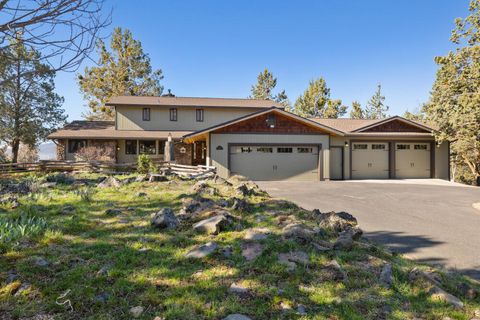 Photo of 421 Sunset Beach Road, Klamath Falls, OR 97601 (MLS # 220217788)