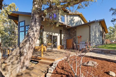 Tiny photo for 421 Sunset Beach Road, Klamath Falls, OR 97601 (MLS # 220217788)