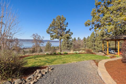 Tiny photo for 421 Sunset Beach Road, Klamath Falls, OR 97601 (MLS # 220217788)