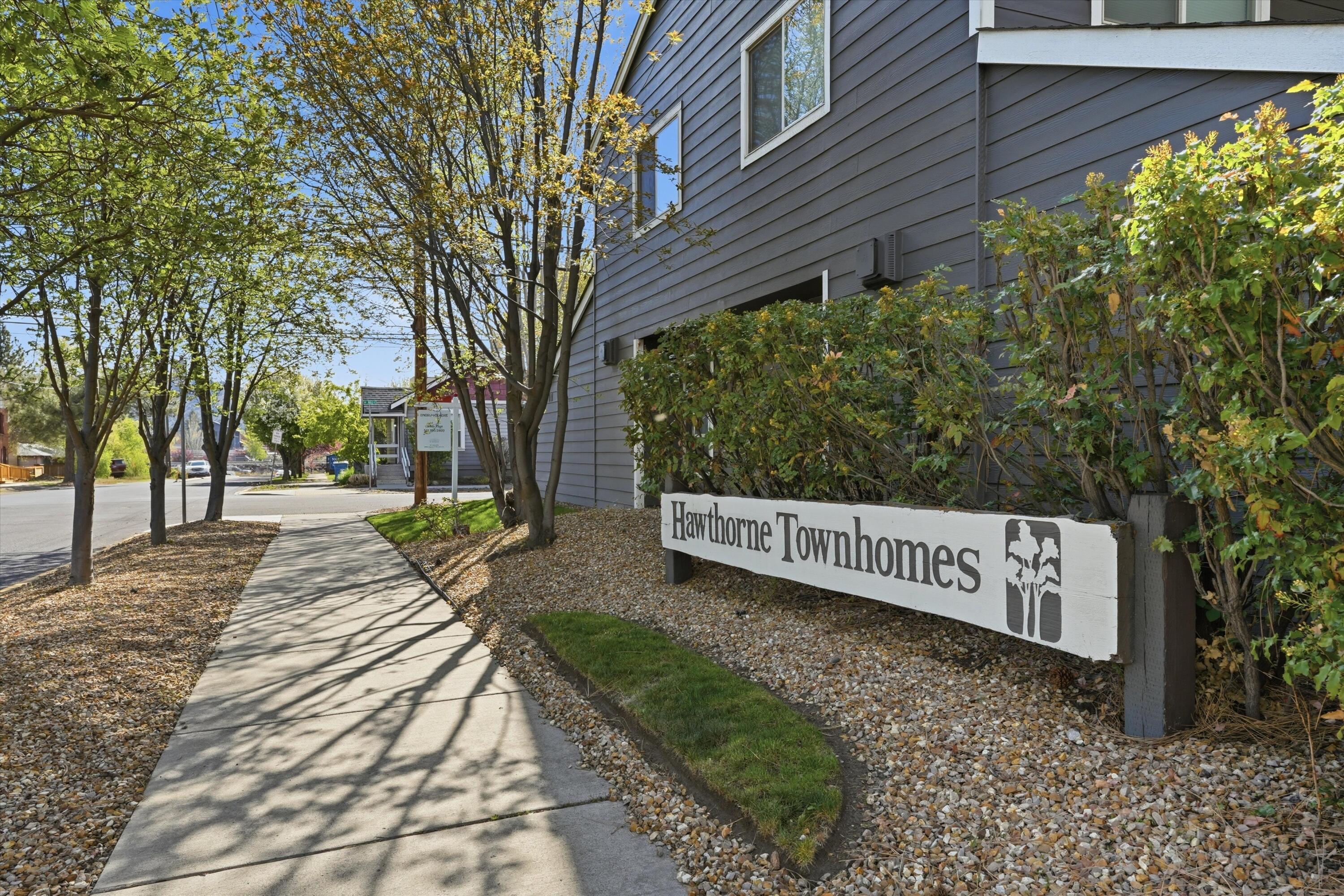 111 NW Hawthorne Avenue APT 2