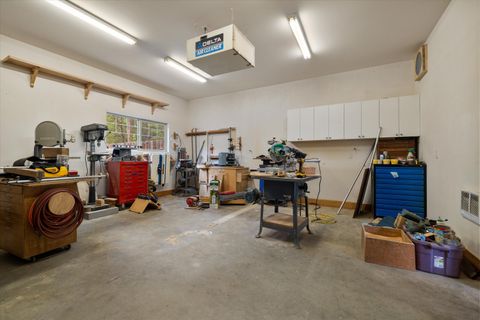 Tiny photo for 51601 Pine Loop Drive #na, La Pine, OR 97739 (MLS # 220219866)