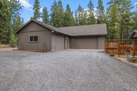 Tiny photo for 51601 Pine Loop Drive #na, La Pine, OR 97739 (MLS # 220219866)