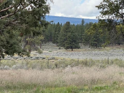 Tiny photo for 21717 Moccasin Lane, Chiloquin, OR 97624 (MLS # 220219867)