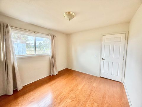 Tiny photo for 21717 Moccasin Lane, Chiloquin, OR 97624 (MLS # 220219867)