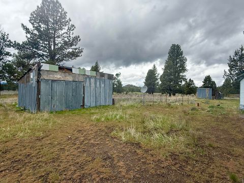 Tiny photo for 21717 Moccasin Lane, Chiloquin, OR 97624 (MLS # 220219867)