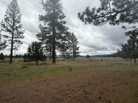 Tiny photo for 21717 Moccasin Lane, Chiloquin, OR 97624 (MLS # 220219867)