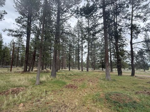 Tiny photo for 21717 Moccasin Lane, Chiloquin, OR 97624 (MLS # 220219867)