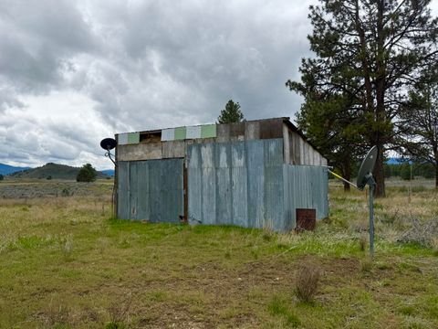 Tiny photo for 21717 Moccasin Lane, Chiloquin, OR 97624 (MLS # 220219867)