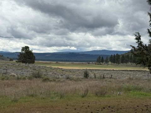 Tiny photo for 21717 Moccasin Lane, Chiloquin, OR 97624 (MLS # 220219867)