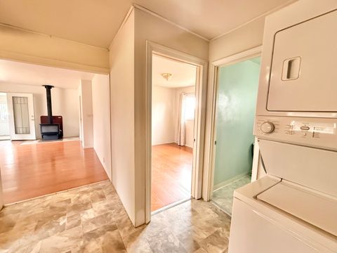 Tiny photo for 21717 Moccasin Lane, Chiloquin, OR 97624 (MLS # 220219867)