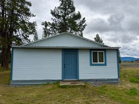Tiny photo for 21717 Moccasin Lane, Chiloquin, OR 97624 (MLS # 220219867)