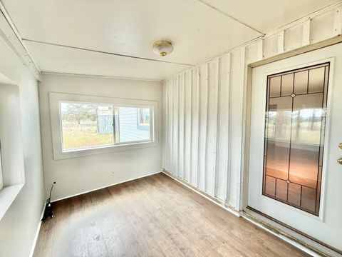 Tiny photo for 21717 Moccasin Lane, Chiloquin, OR 97624 (MLS # 220219867)