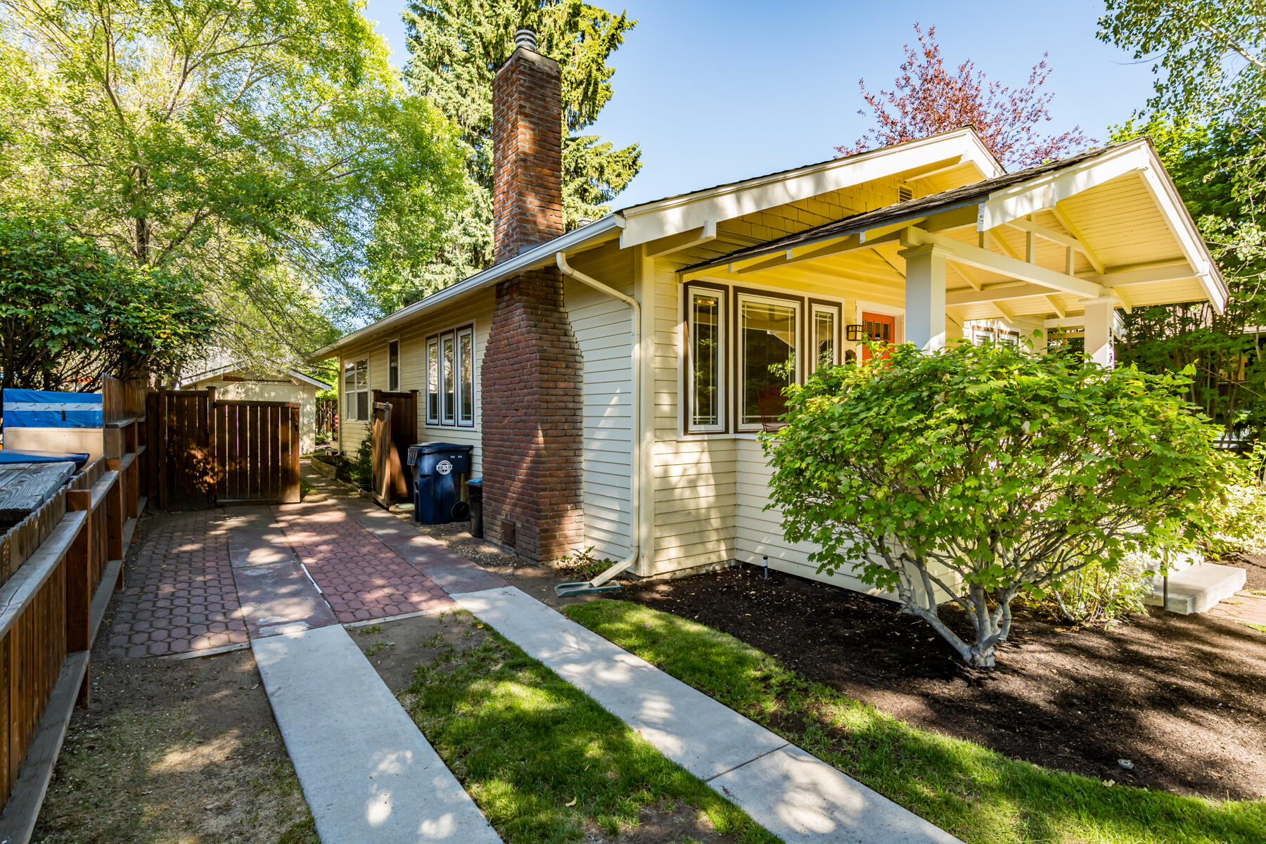 River Terrace - Residential