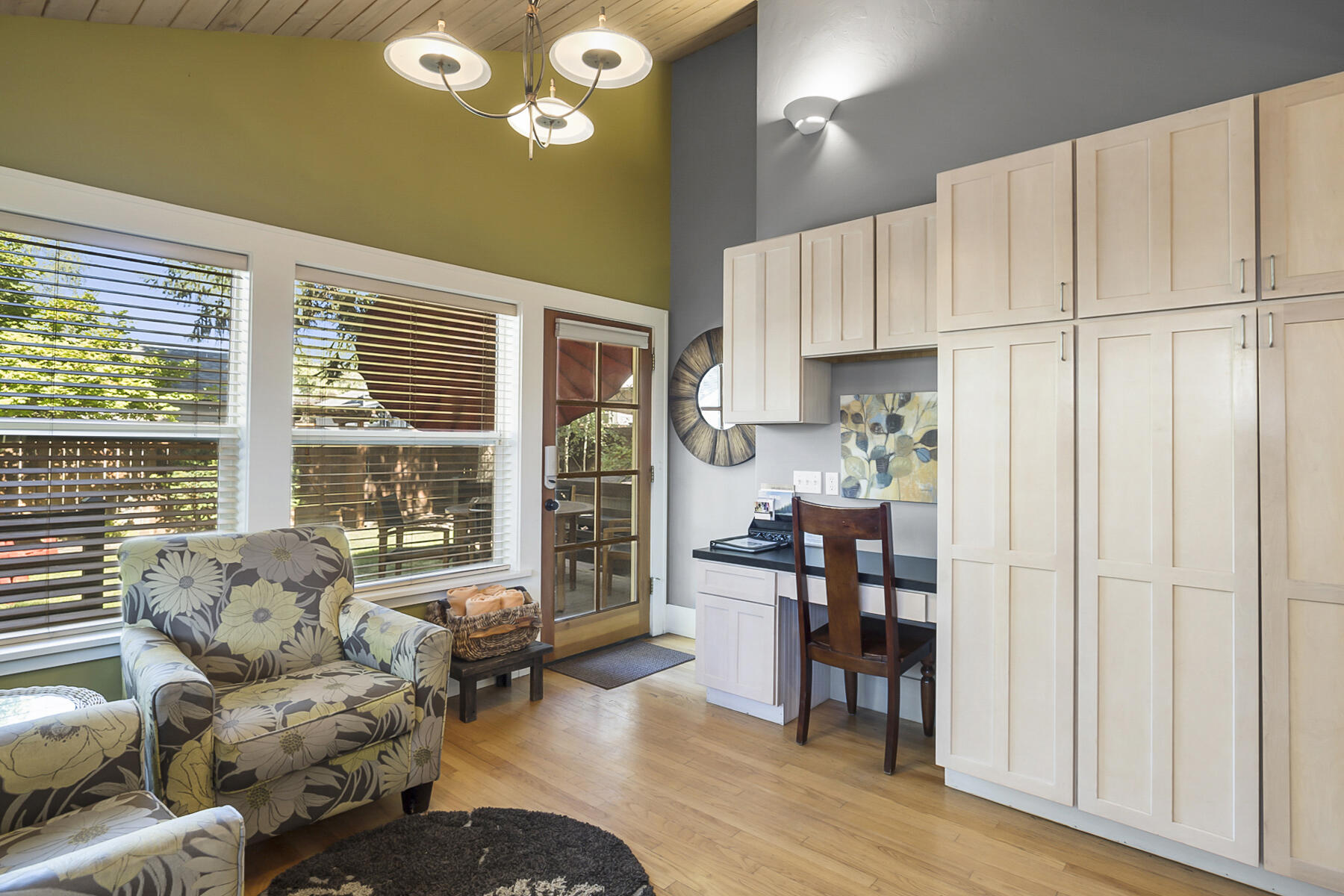 River Terrace - Residential