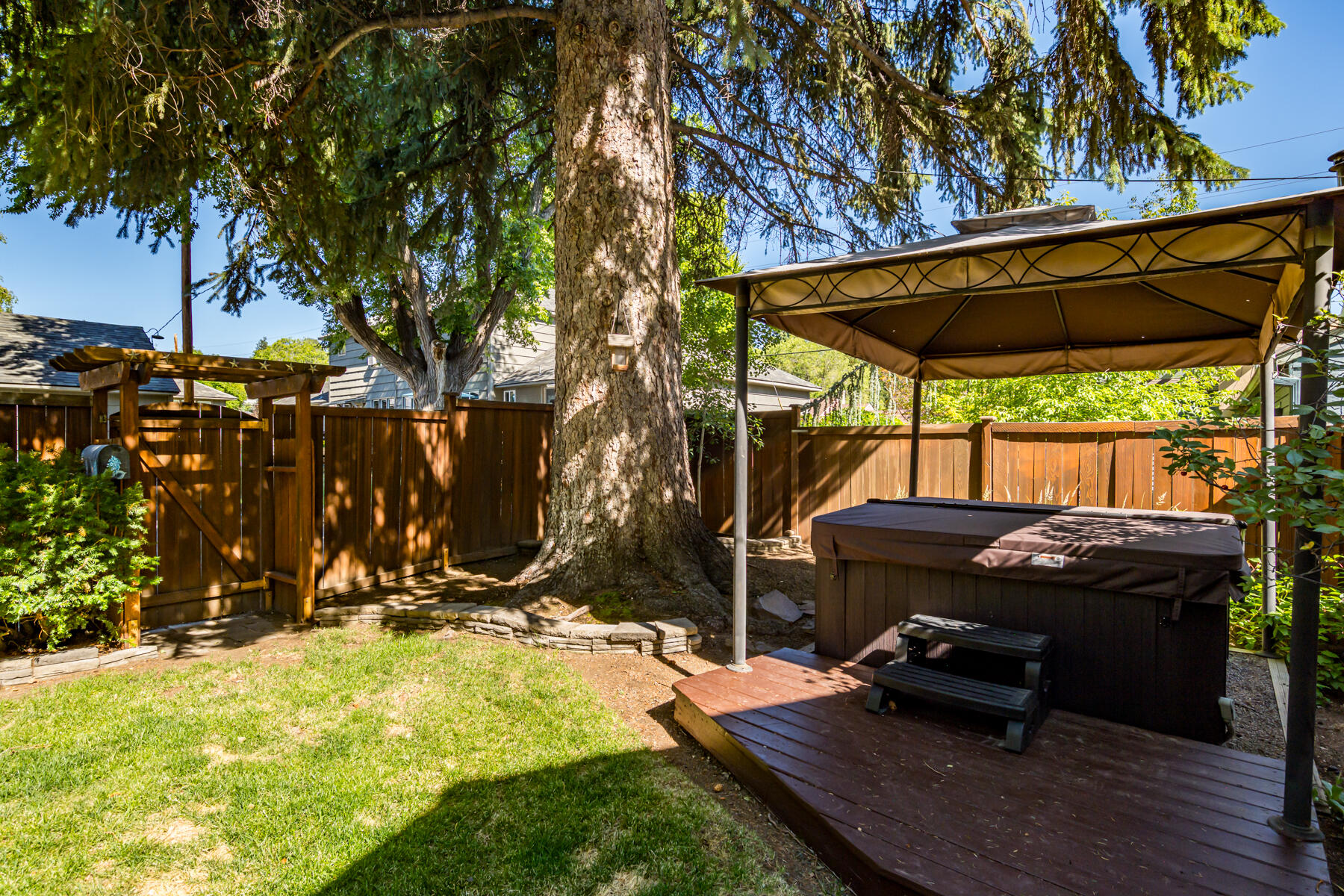 River Terrace - Residential