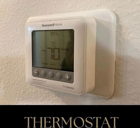 Tiny photo for 771 Halvorsen Street, Medford, OR 97501 (MLS # 220212373)