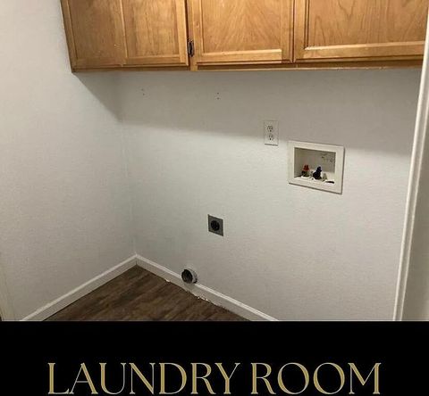 Tiny photo for 771 Halvorsen Street, Medford, OR 97501 (MLS # 220212373)