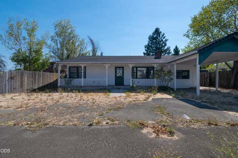 Photo of 795 Lozier Lane, Medford, OR 97501 (MLS # 220227126)