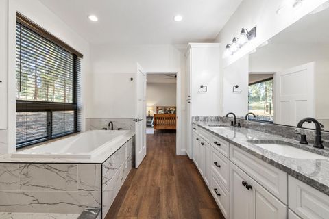 Tiny photo for 11635 Merganser Road, Klamath Falls, OR 97601 (MLS # 220212768)