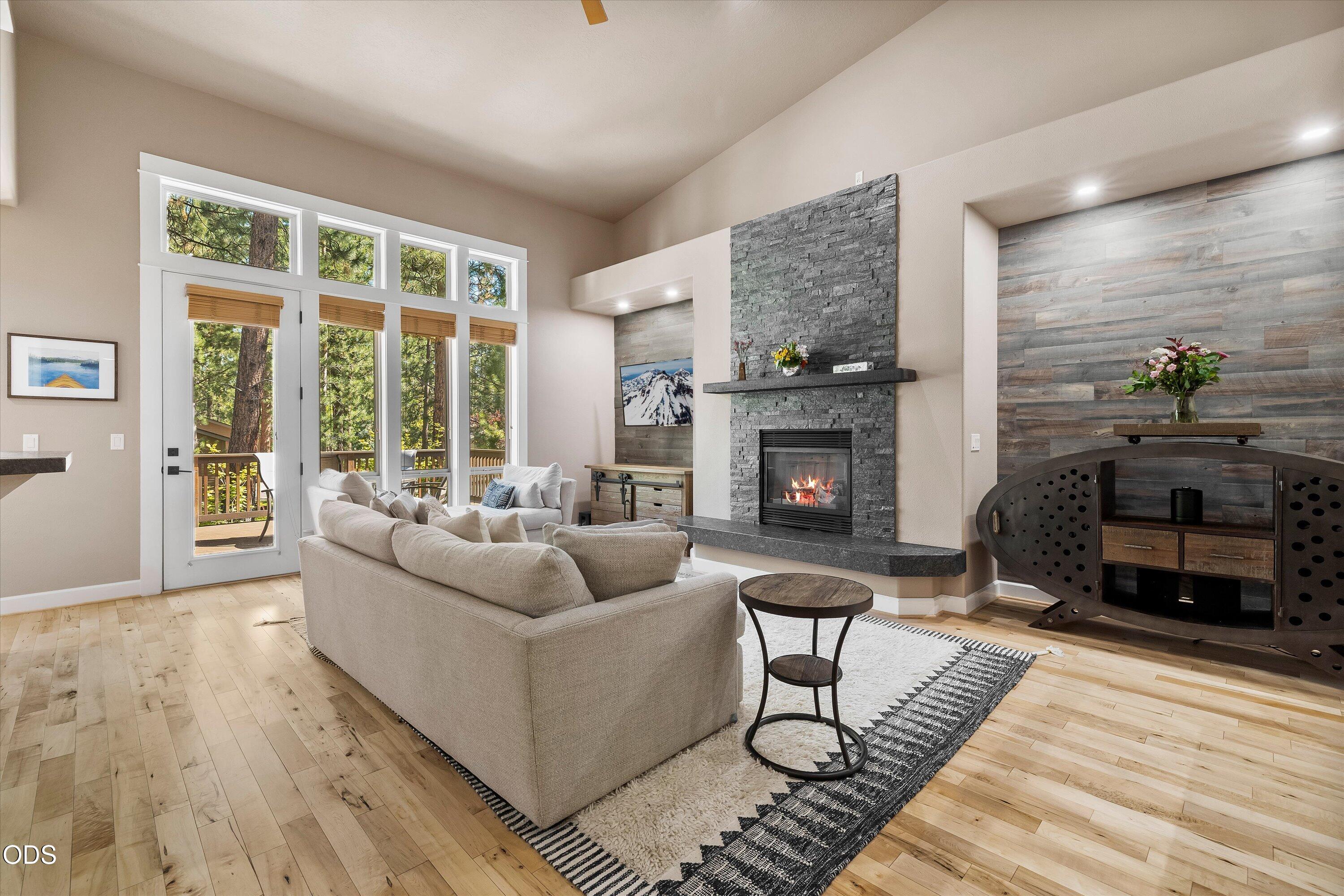 60446 Seventh Mountain Drive