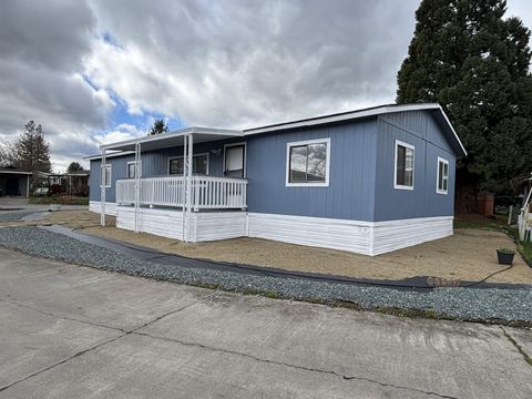 720 Hedy Jayne Medford OR 97501