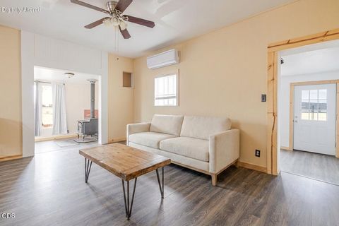 Tiny photo for 31 3rd Street, Metolius, OR 97741 (MLS # 220224197)