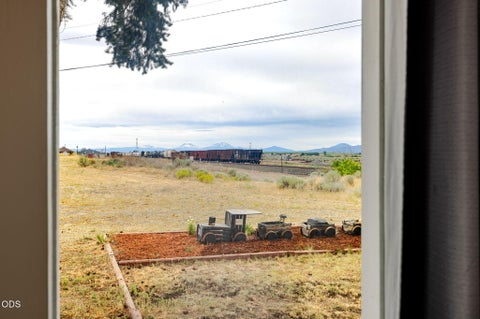 Tiny photo for 31 3rd Street, Metolius, OR 97741 (MLS # 220224197)