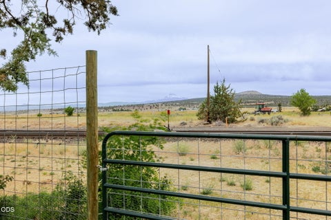 Tiny photo for 31 3rd Street, Metolius, OR 97741 (MLS # 220224197)