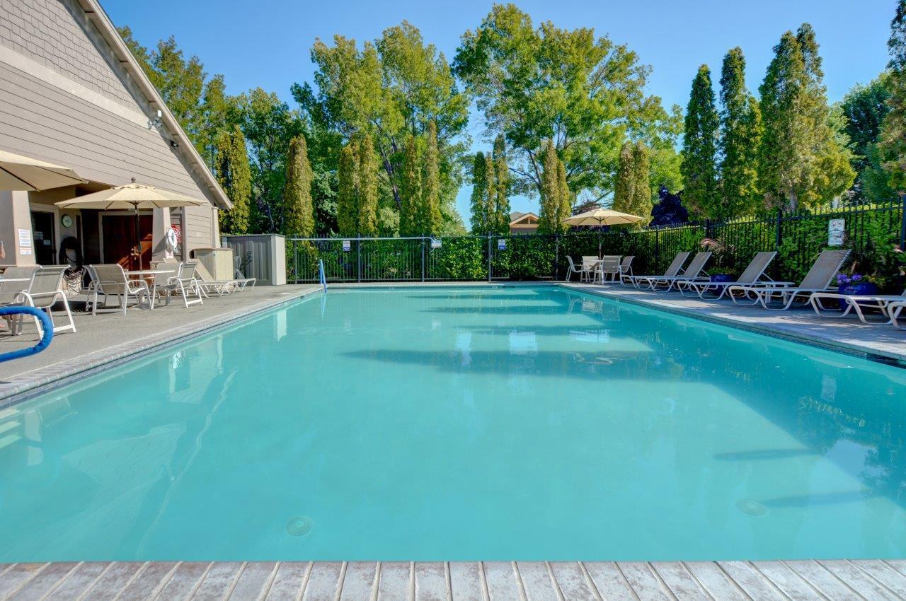 Alderwood Townhomes - Residential