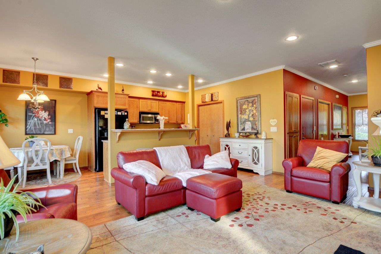 Alderwood Townhomes - Residential