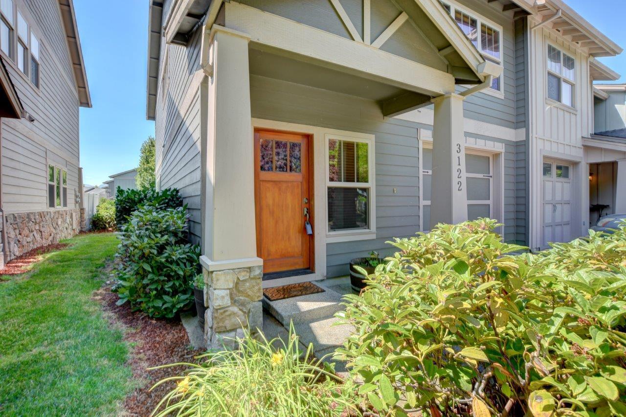 Alderwood Townhomes - Residential