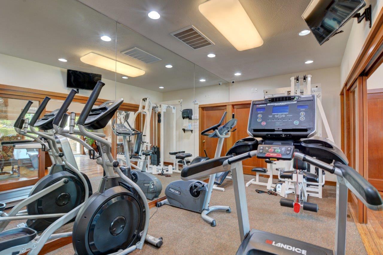 Alderwood Townhomes - Residential