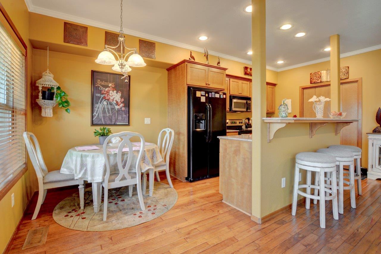 Alderwood Townhomes - Residential