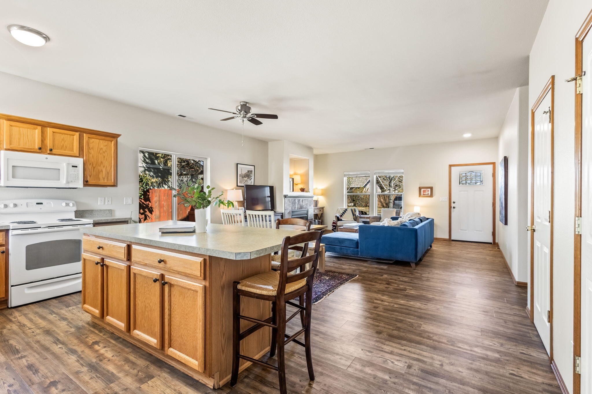 Larkspur - Residential